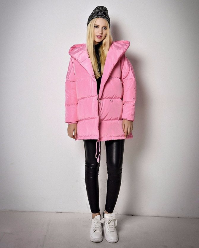 Короткая куртка-зефирка