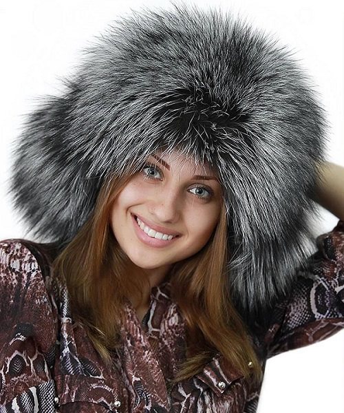 Женская меховая шапка